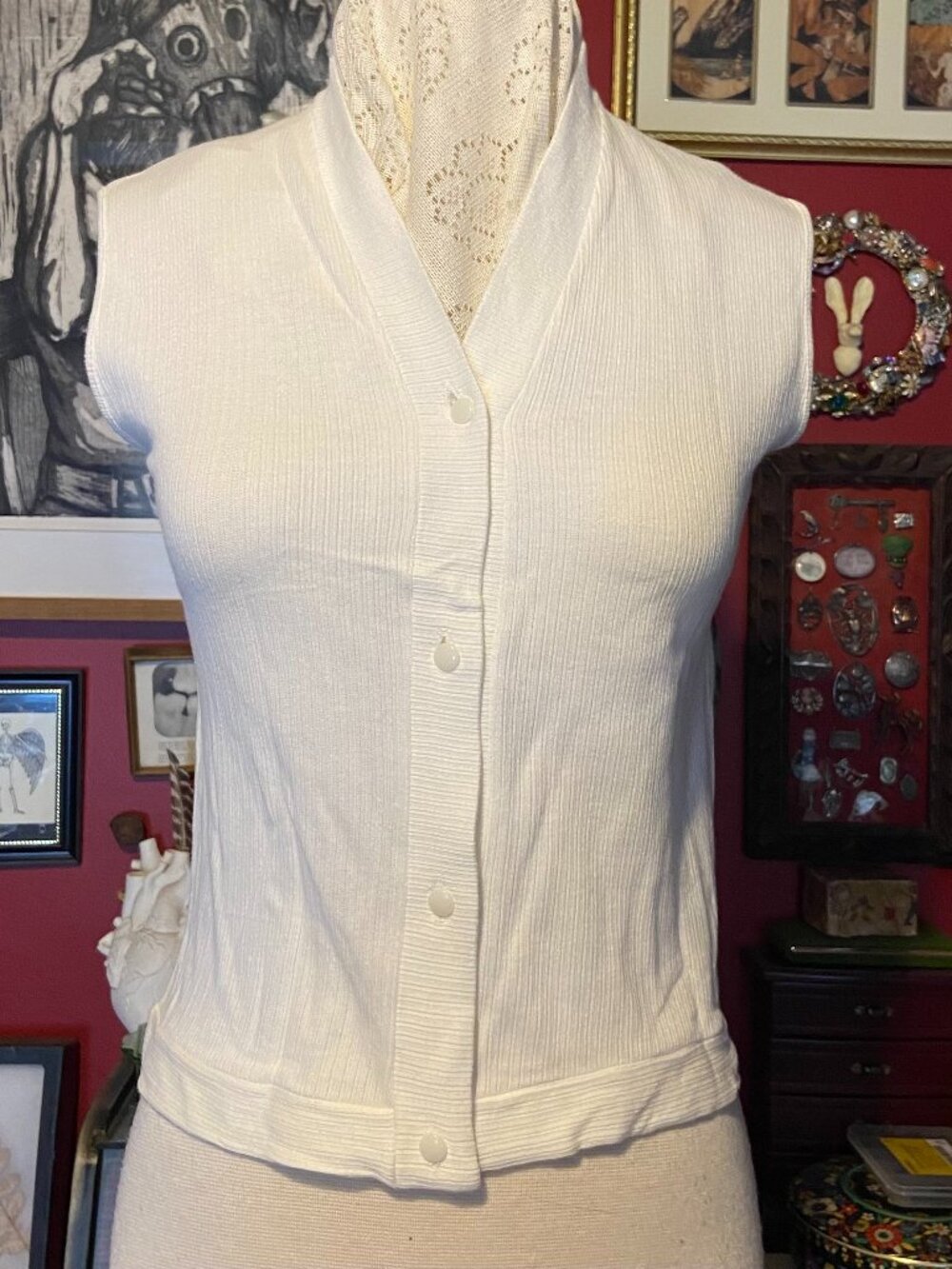 Vintage Cream/White Ribbed Button up top Sleeveless 60's to 70's No Tags